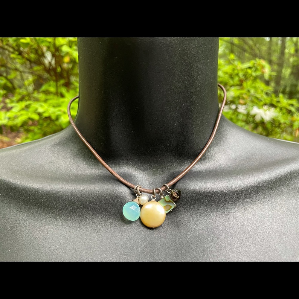 Beaded Choker Necklace w/ 5 beads